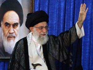 امام خامنه‌ای در مراسم سالگرد ارتحال امام‌خمینی(ره):  جای شهید و جلاد در دهه ۶۰ عوض نشود/ رئیس‌جمهور آمریکا وقیحانه از رای ۴۰ میلیون ایرانی ایراد می‌گیرد/ با تخلفات انتخاباتی با جدیت برخورد شود