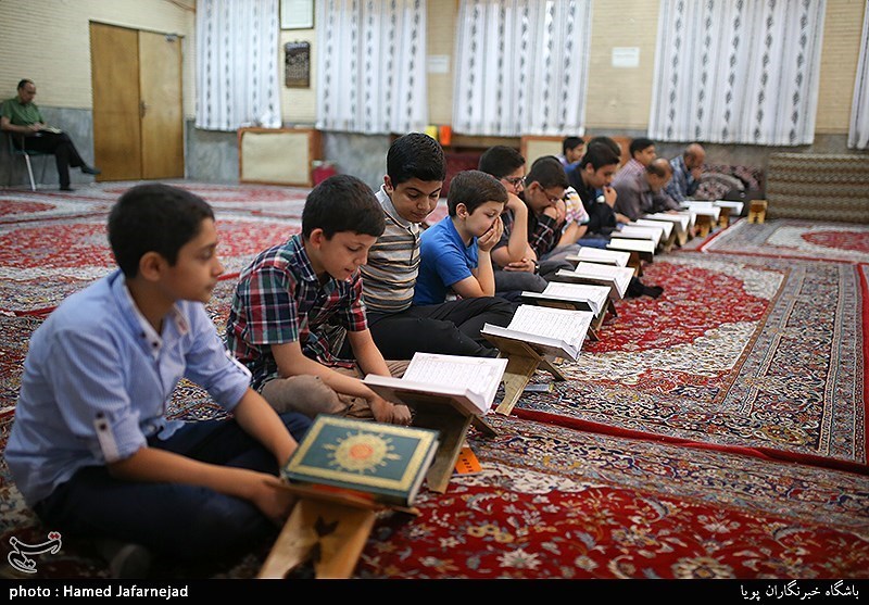 ۲۰۰۰ قرآن آموز لرستانی در کلاس‌های آموزشی شرکت می‌کنند