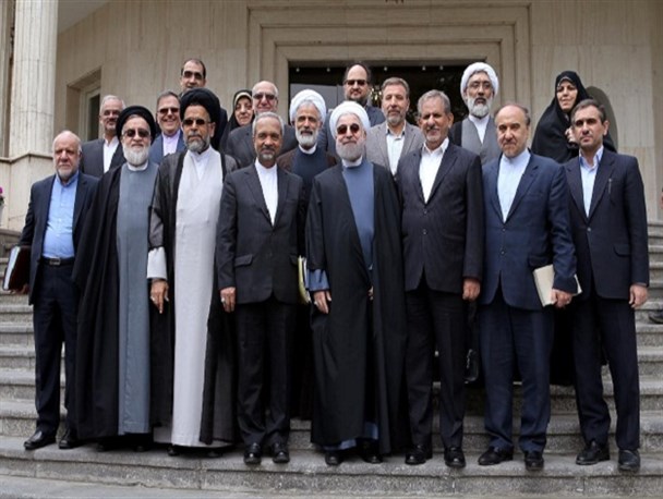 خیز نمایندگان مجلس برای استیضاح ۶ وزیر/ توصیه مجلس به روحانی: سیف را برکنار کنید