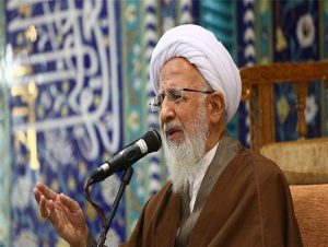 خاصیت منافق این است که مشکلات خودش را به مدیریت رهبر نسبت می دهد!