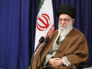 مبارزه با فساد بدون ملاحظه و تعدی و فقط بر مدار حق، عدل و قانون