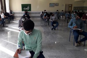 آزمون استخدامی دانشگاه علوم پزشکی لرستان برگزار شد
