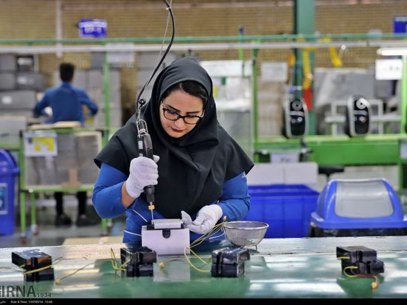 ۱۲۷ میلیارد تومان سالانه برای تجهیز هنرستان‌های لرستان نیاز است