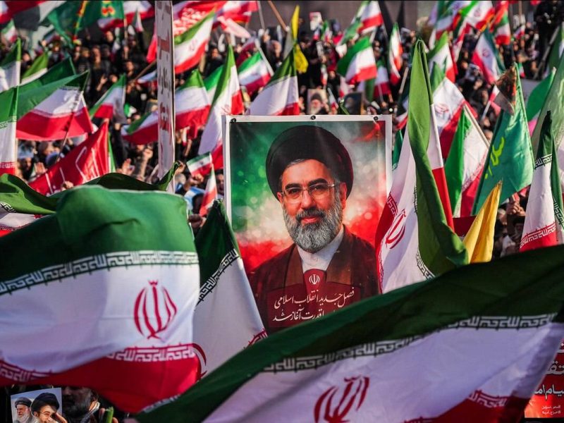 قطب‌نمای «خیابان» رو به «علی‌الاصول» است